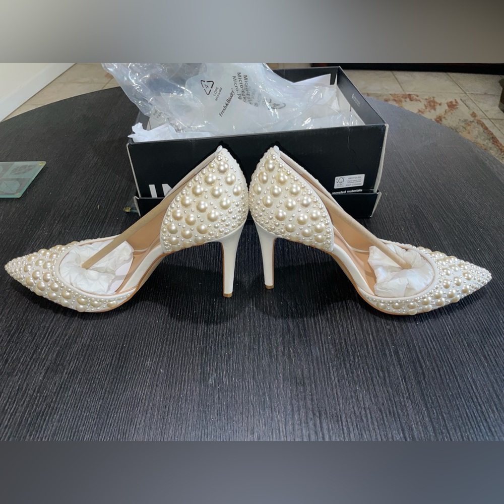Kenjay d’Orsay Pumps - Pearl Heels - Picture 3 of 6